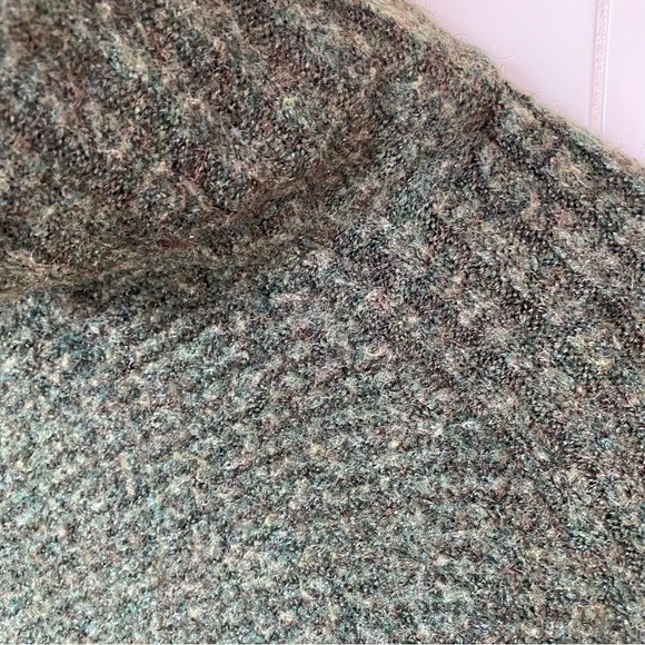 Max Studio women’s army green high neck sweater size XS - Picture 6 of 10
